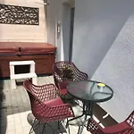 아파트 Varosi Menedek