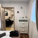 Varosi Menedek * 베스프렘